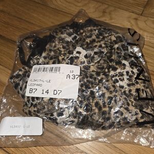 Venus nwt leopard lingerie
